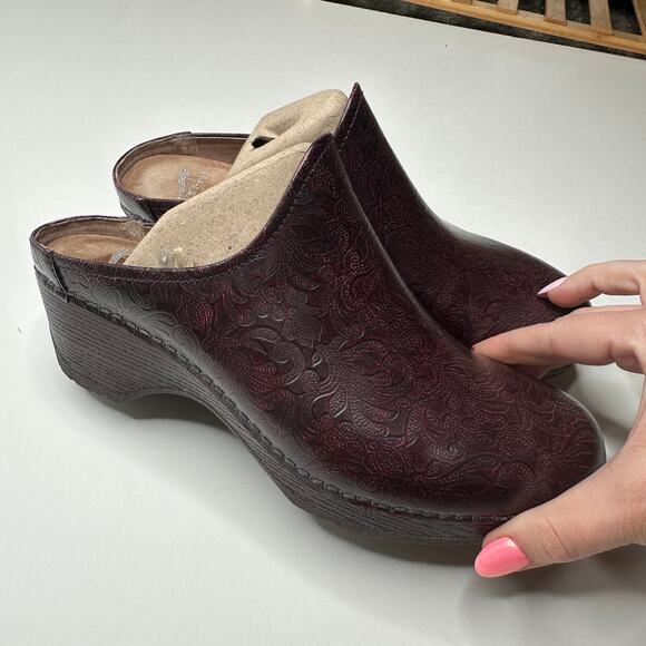 Dansko Melody Leather Clogs - Picture 3 of 6